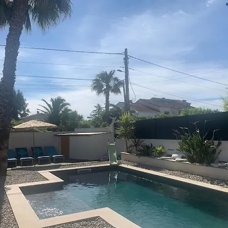 Holiday home De Villa, Avec Piscine Confort, 2km De La Plage. *